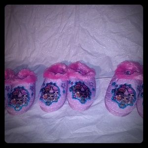 L.O.L. Surprise Fuzzy Slippers